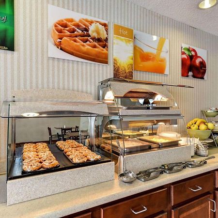 Quality Inn Spring Mills - Martinsburg North Экстерьер фото