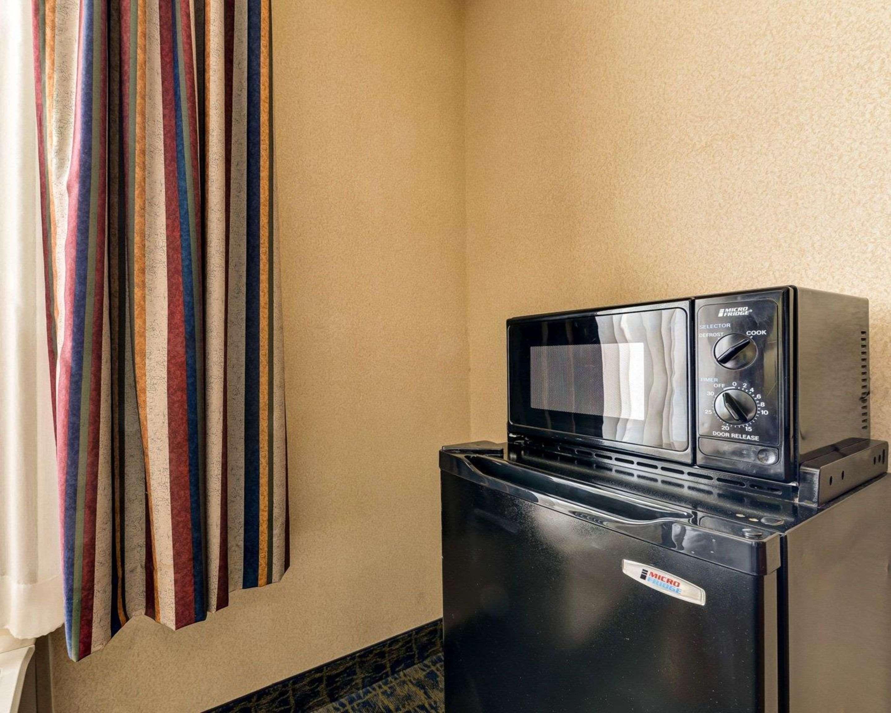 Quality Inn Spring Mills - Martinsburg North Экстерьер фото