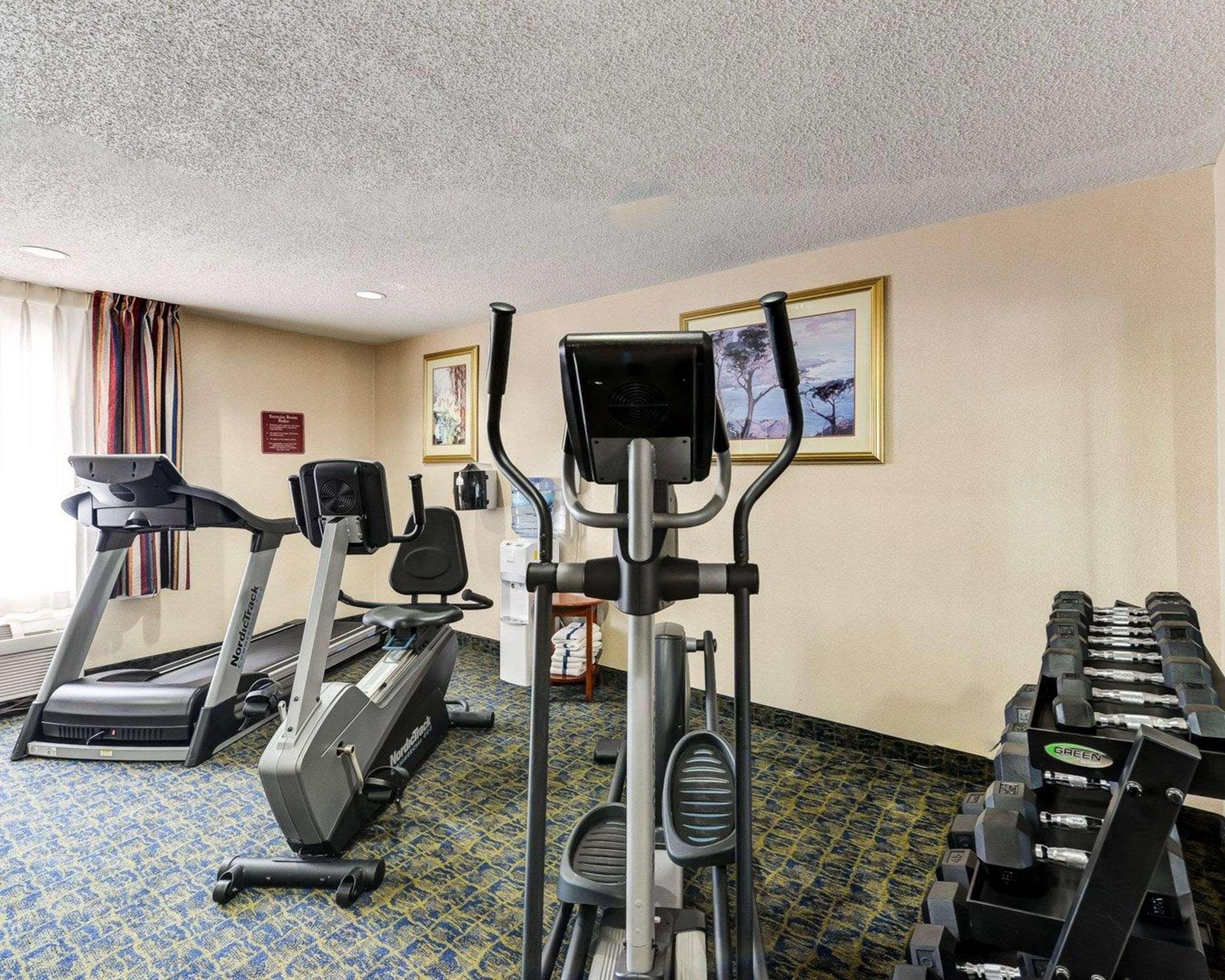 Quality Inn Spring Mills - Martinsburg North Экстерьер фото