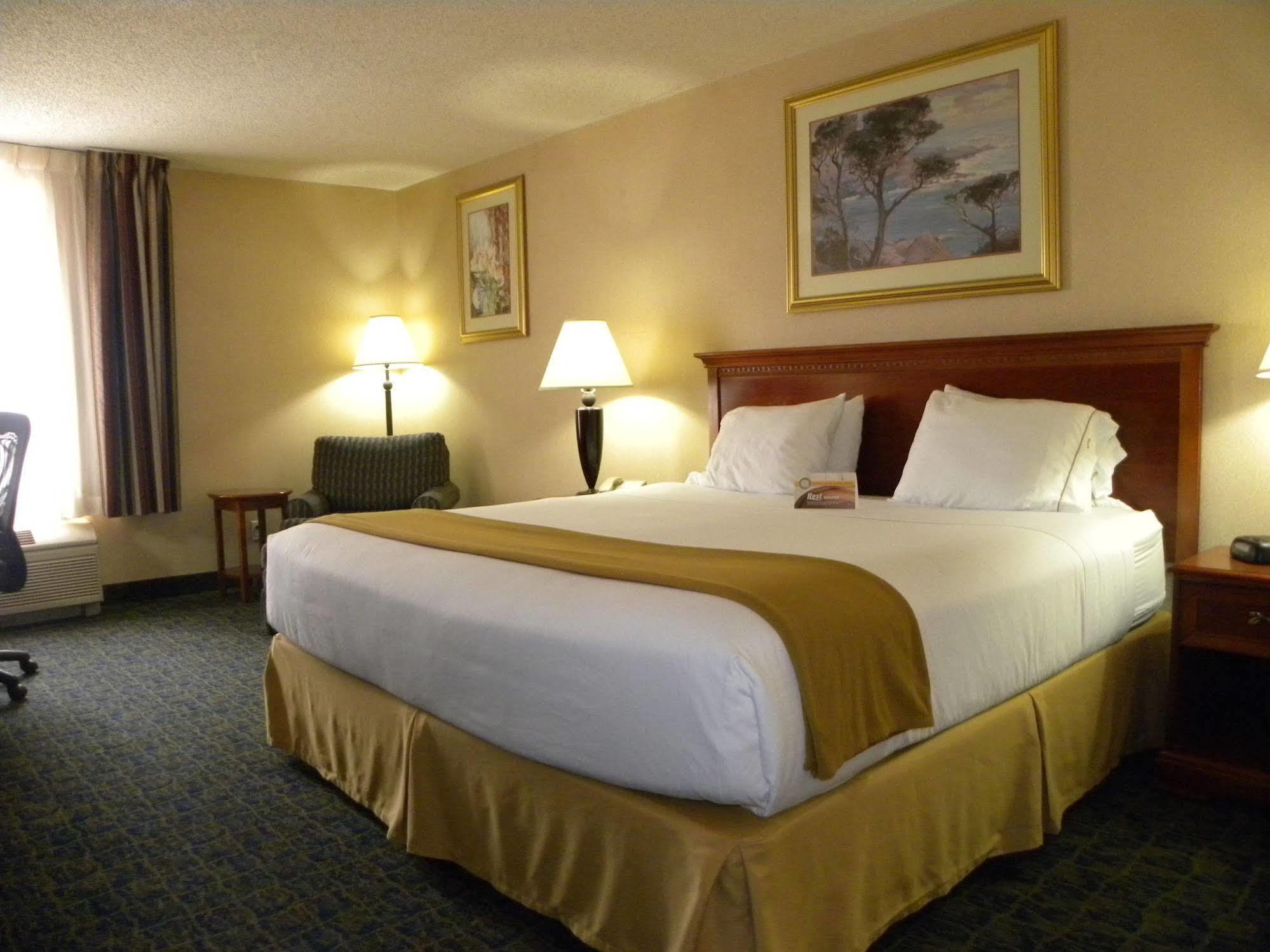 Quality Inn Spring Mills - Martinsburg North Экстерьер фото